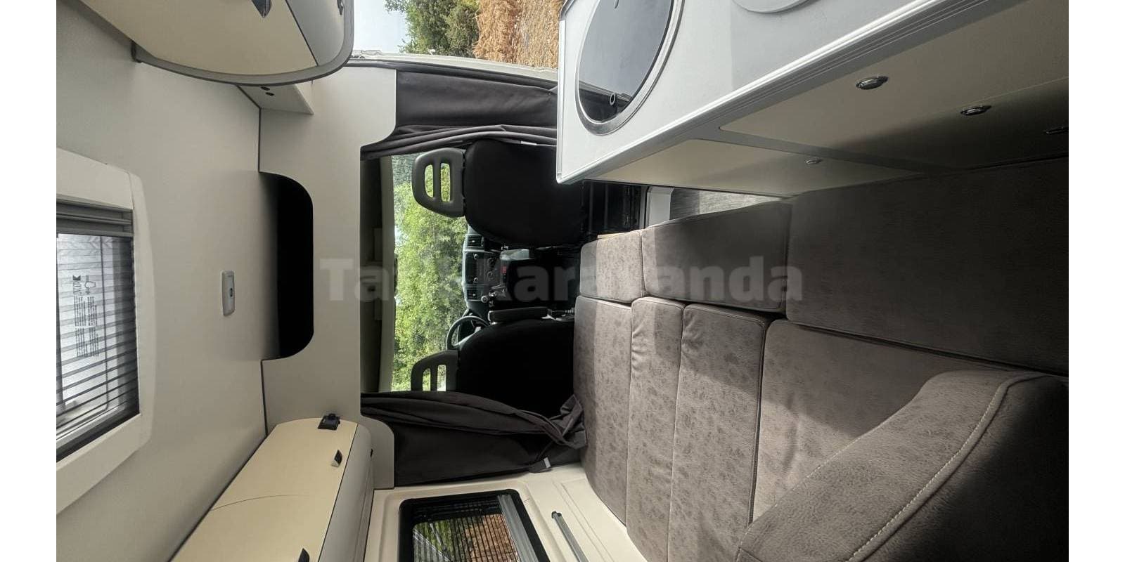 2024 yapımı 4 kişilik Campervan - Görsel 14